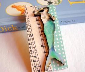 Mermaid In Aqua Blue Musical Notes 3D Dimensional Pin Badge Brooch - Lg Chipboard Paper And Wood Decoupage Collage - Orange Blue Pink Polka Dots